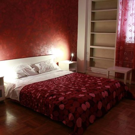 Bologna Center Town Bed and Breakfast Exteriör bild