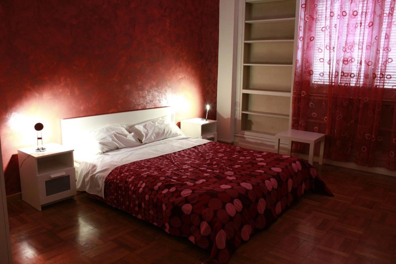 Bologna Center Town Bed and Breakfast Exteriör bild